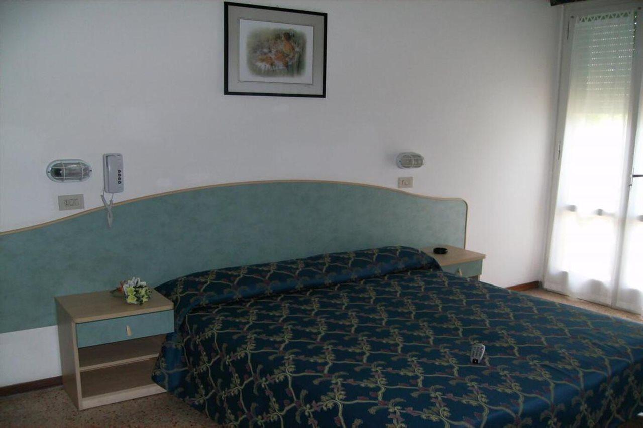 Hotel Moby Dick Rimini Eksteriør bilde